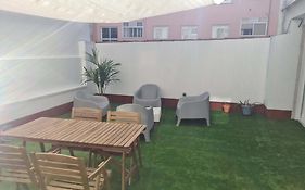 Amplio y moderno piso de 4 habitaciones y terraza